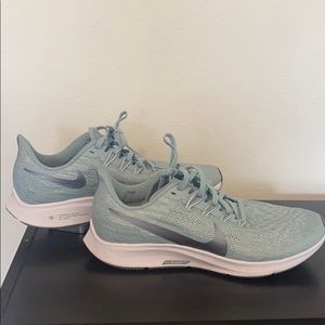 Nike Zoom Pegasus Women’s 8.5 Running Shoe